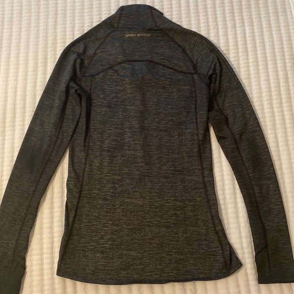 Under armor 1/4 zip pullover fitted woman’s small - Picture 2 of 5